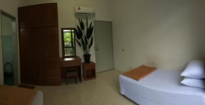 LUMUT MANJUNG HOMESTAY SWIMMING POOL VIEW 3BEDROOMS